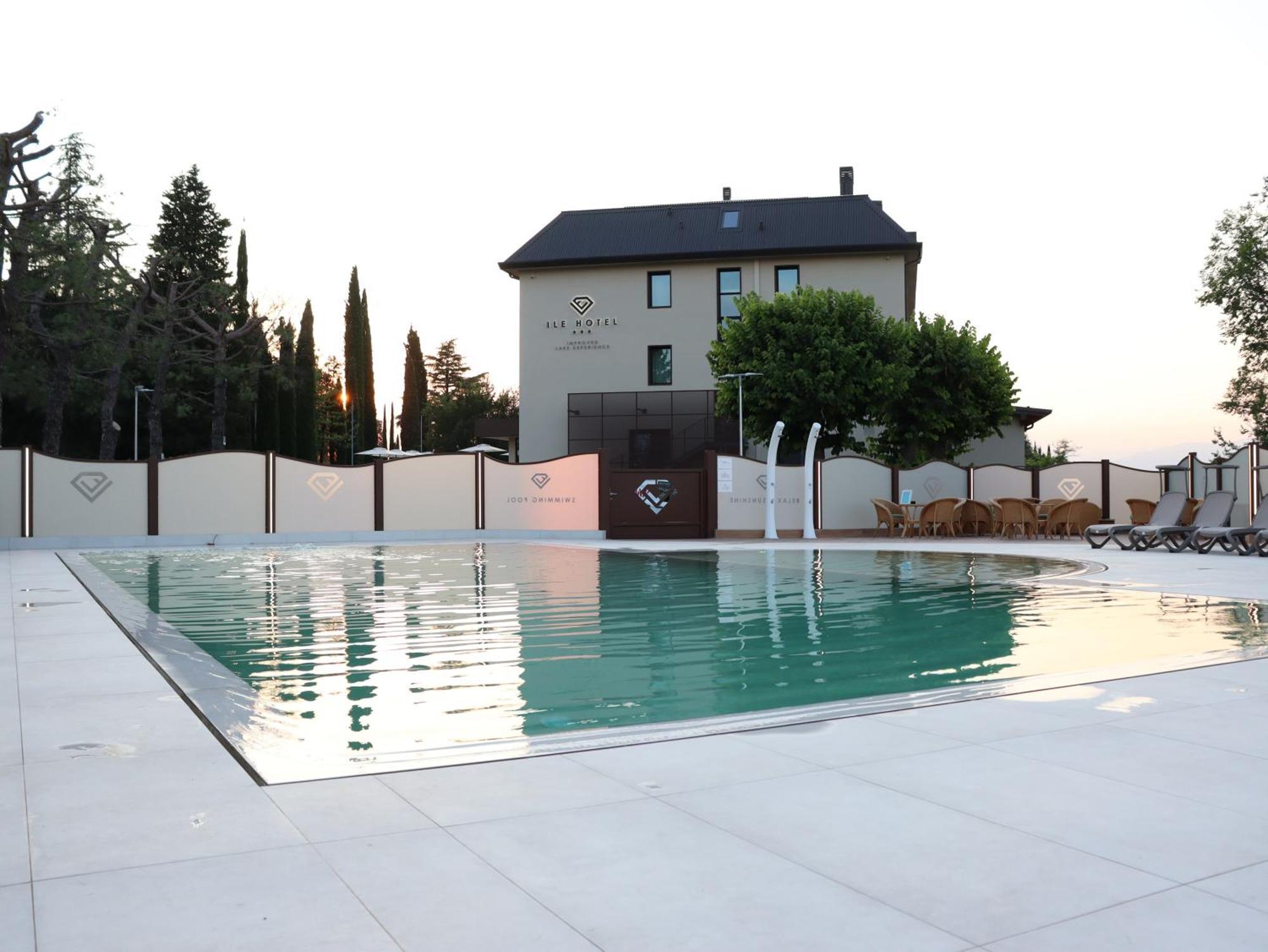 Ile Hotel Peschiera del Garda Ngoại thất bức ảnh