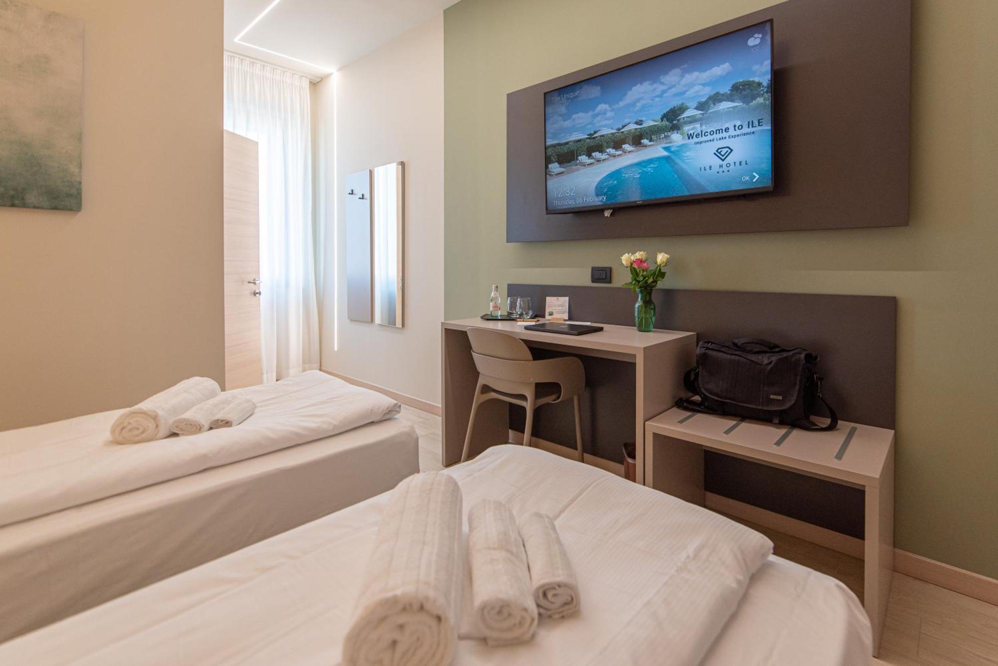 Ile Hotel Peschiera del Garda Ngoại thất bức ảnh