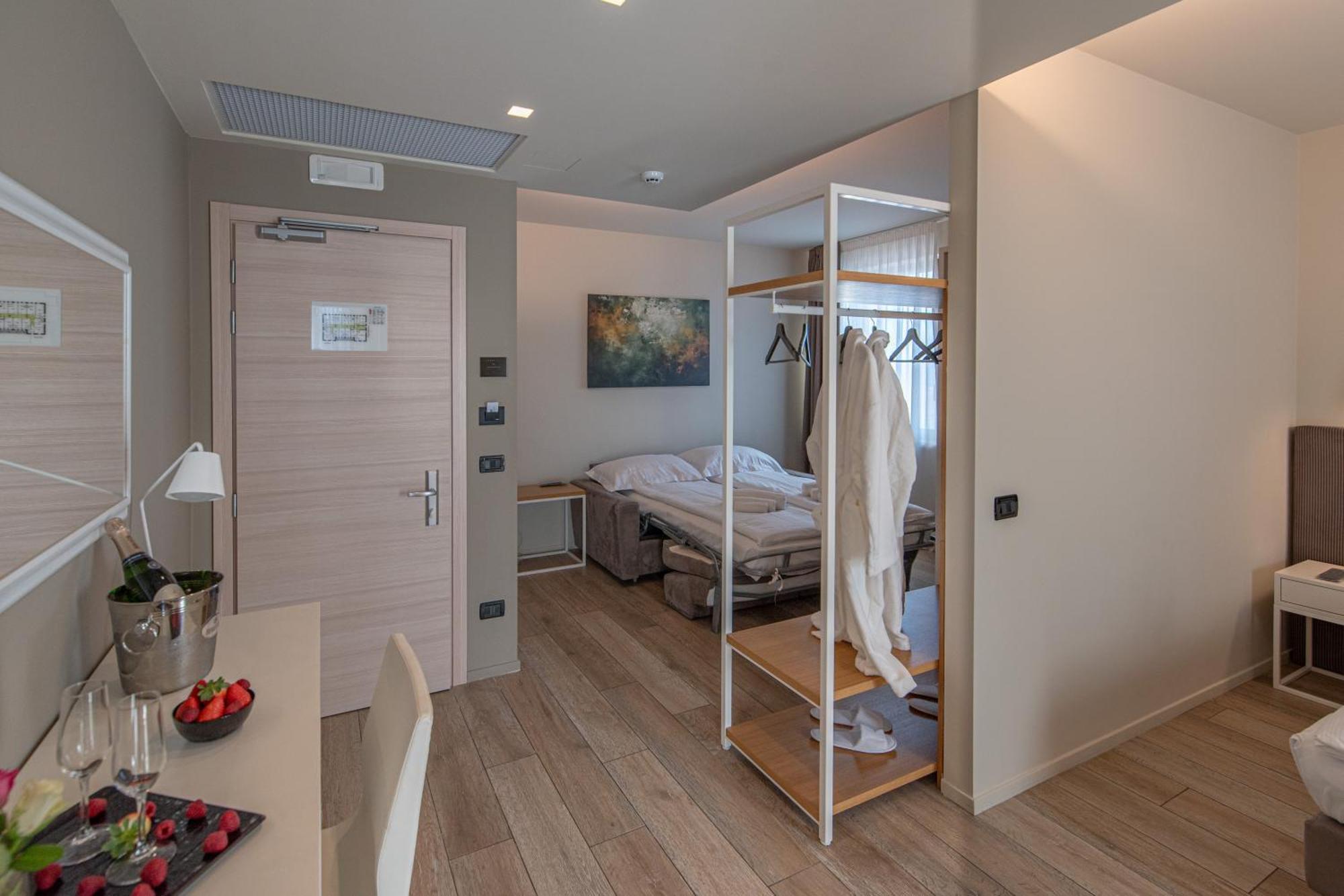 Ile Hotel Peschiera del Garda Ngoại thất bức ảnh