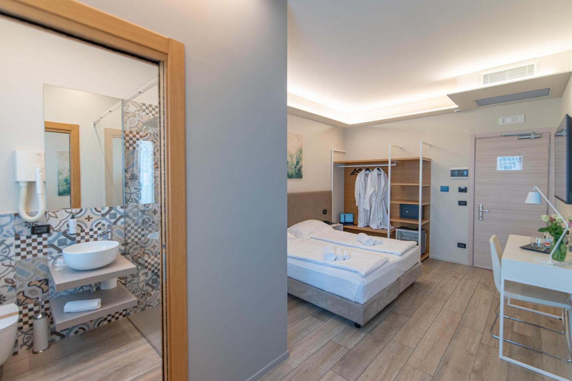 Ile Hotel Peschiera del Garda Ngoại thất bức ảnh