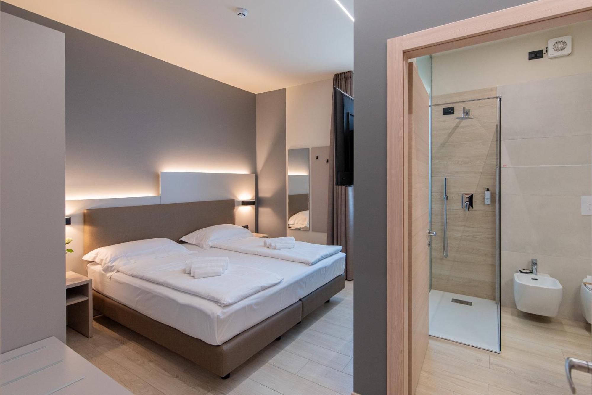 Ile Hotel Peschiera del Garda Ngoại thất bức ảnh